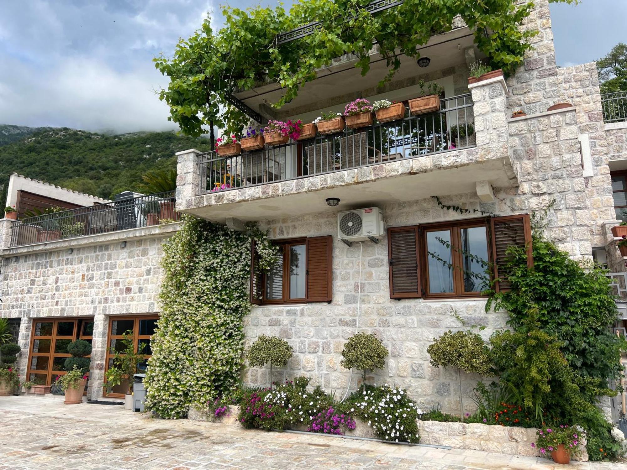 Villa Nikoleta Kotor Exterior photo